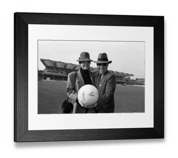 Framed Print : Watford FC Chairman Elton John and his wife Renate at Vicarage Road