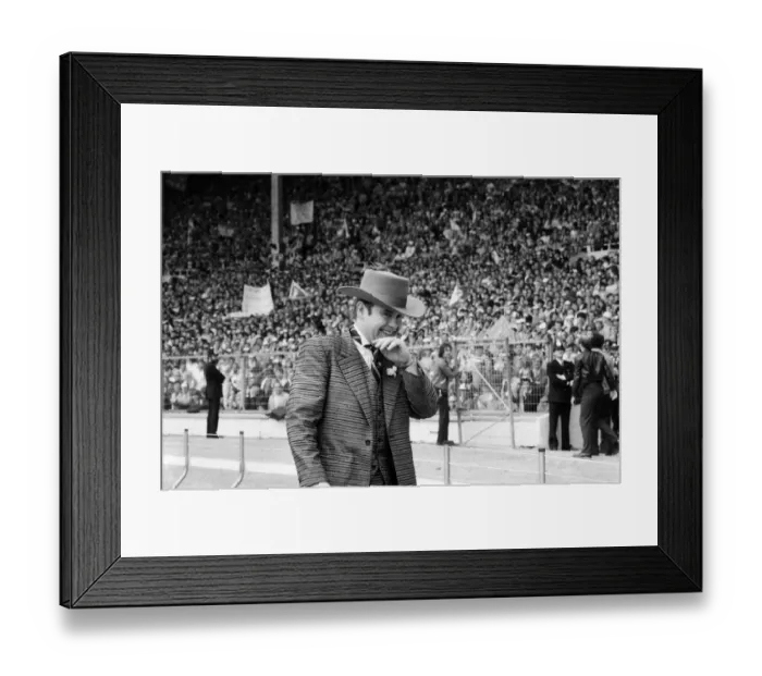 Framed Print : 1984 FA Cup Final at Wembley Stadium. Watford chairman Elton John pictured before kick
