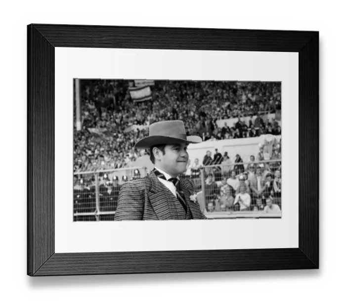Framed Print : 1984 FA Cup Final at Wembley Stadium. Watford chairman Elton John pictured before kick
