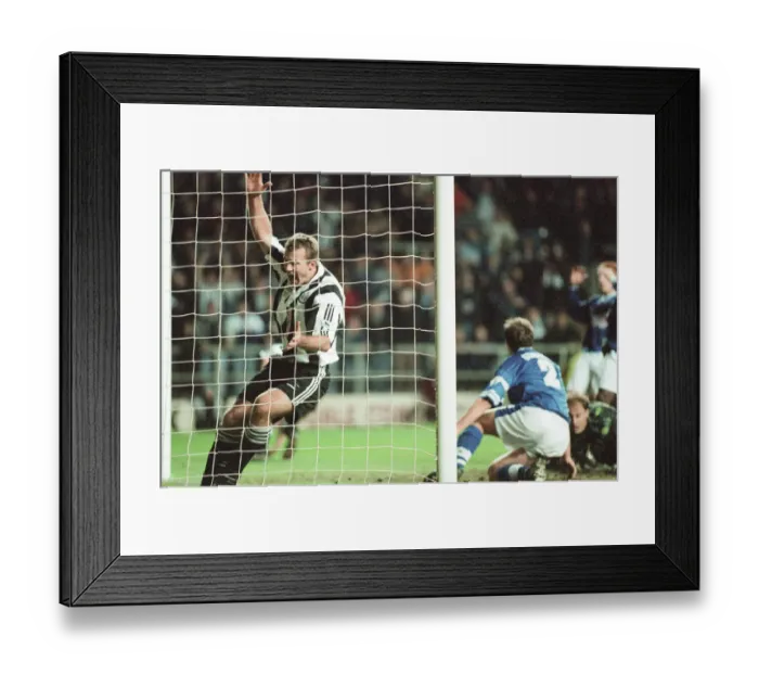 Framed Print : Newcastle United 4-3 Leicester City, premier league match at St James Park Framed Print : Newcastle United 4-3 Leicester City, premier league match at St James Park