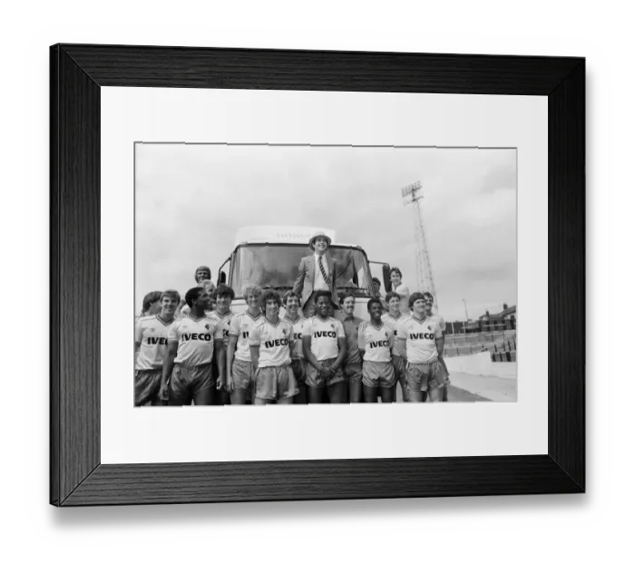 Framed Print : Watford FC chairman Elton John with Watford football team at a photocall