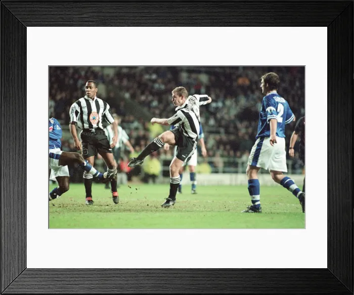 Framed Print : Newcastle United 4-3 Leicester City, premier league match at St James Park Framed Print : Newcastle United 4-3 Leicester City, premier league match at St James Park