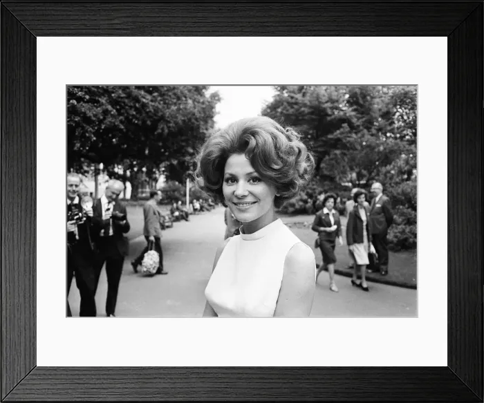Framed Print : Irina Demick, french actress, in the UK to start work on new film Framed Print : Irina Demick, french actress, in the UK to start work on new film