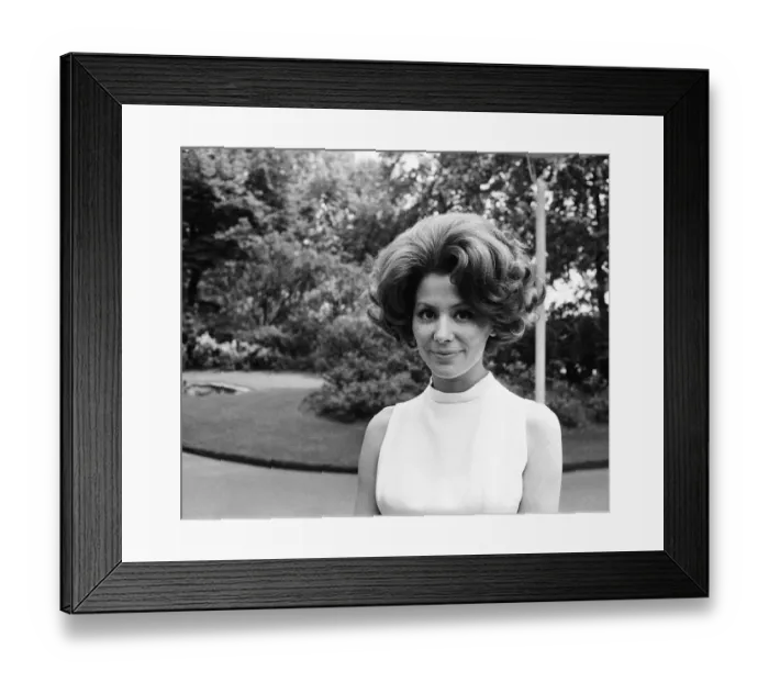 Framed Print : Irina Demick, french actress, in the UK to start work on new film Framed Print : Irina Demick, french actress, in the UK to start work on new film
