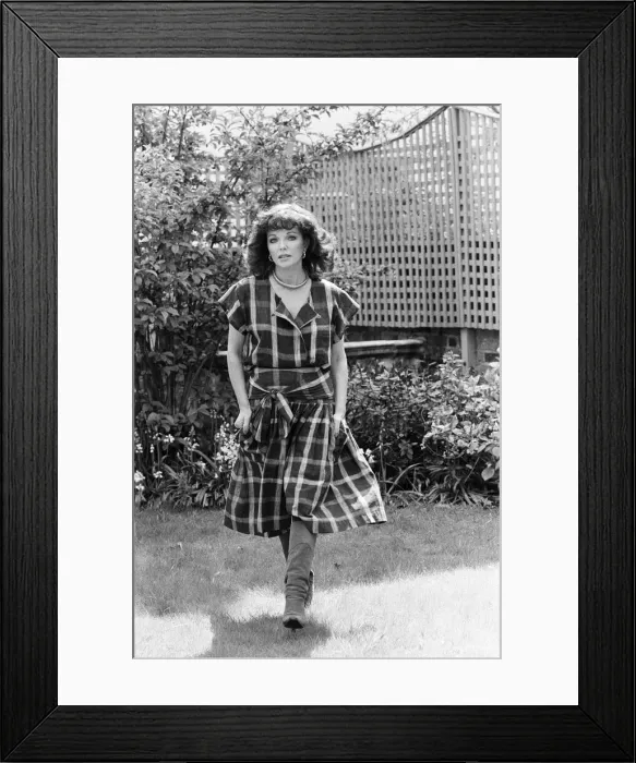 Framed Print : Actress Joan Collins. 6th May 1983 Framed Print : Actress Joan Collins. 6th May 1983