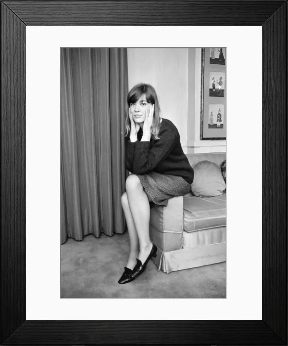 Framed Print : Francoise Hardy, french singer aged 19 years old, in the UK to promote four new records Framed Print : Francoise Hardy, french singer aged 19 years old, in the UK to promote four new records