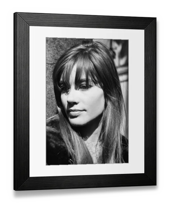 Framed Print : Francoise Hardy, french singer, pictured at St Georges Church, Hanover Square