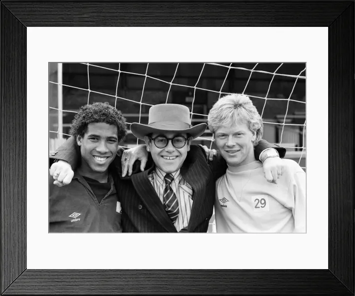 Framed Print : Watford FC gets set for Saturdays FA Cup Semi-final against Plymouth Argyle