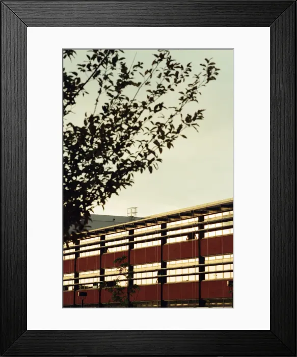Framed Print : The Powergen headquarters which has just won another design award. 25th September 1996 Framed Print : The Powergen headquarters which has just won another design award. 25th September 1996