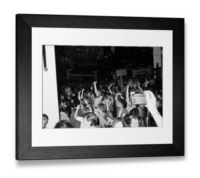 Framed Print : The crowd watching Kylie Minogue in concert at the Ritzy nightclub in Hurst Street