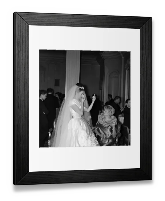 Framed Print : The wedding of Jackie Collins and Wallace Austin at Grosvenor House. 13th December 1960 Framed Print : The wedding of Jackie Collins and Wallace Austin at Grosvenor House. 13th December 1960