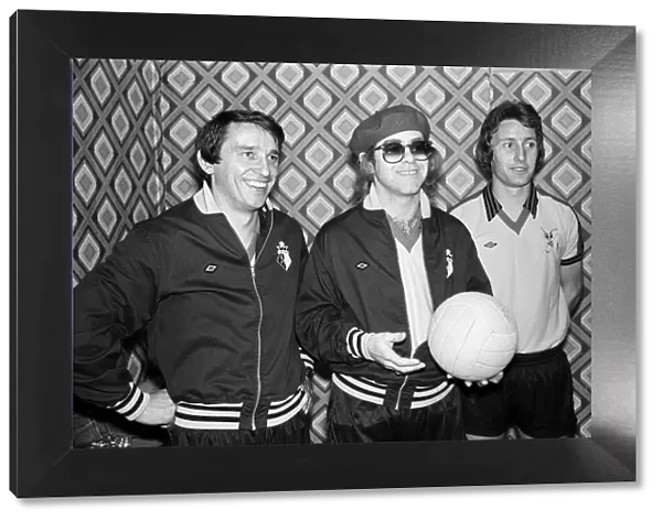 Elton John pictured with Graham Taylor and another player in Wembley during a 5 a side