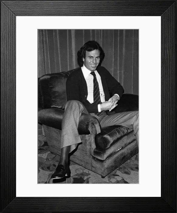 Framed Print : Singer Julio Iglesias. October 1982 Framed Print : Singer Julio Iglesias. October 1982