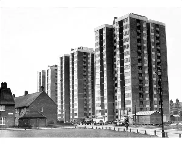 The construction of the new high rise flats at Shieldfield in Newcastle 17 April 1961