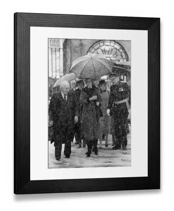 Framed Print : HRH Princess Diana, The Princess of Wales visits Cambridge to talk to cot death parents