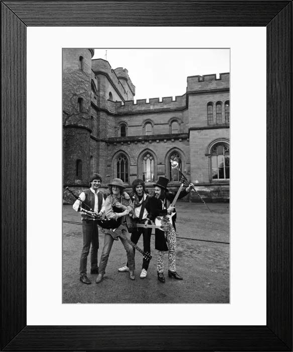Framed Print : Slade (Don Powell, Noddy Holder, Jim Lea and Dave Hill) filming a new video at Eastnor Framed Print : Slade (Don Powell, Noddy Holder, Jim Lea and Dave Hill) filming a new video at Eastnor
