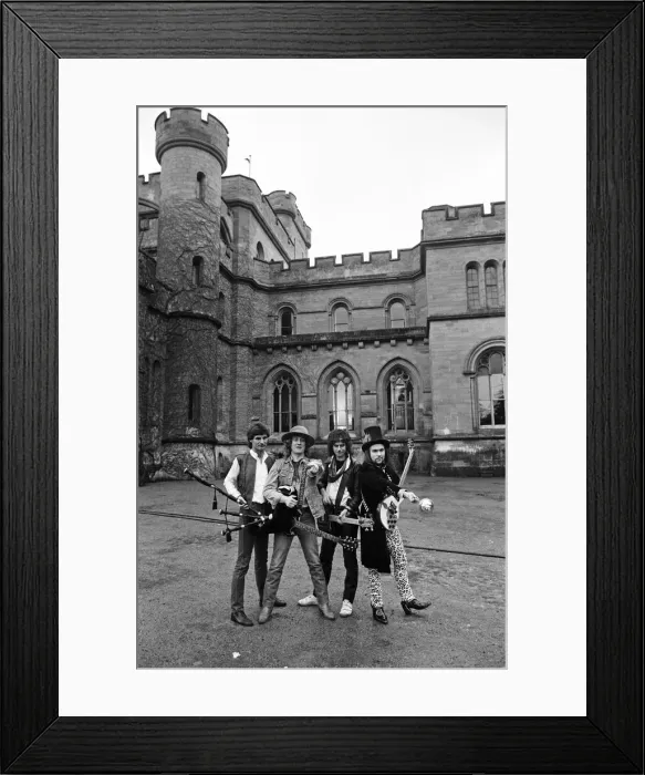 Framed Print : Slade (Don Powell, Noddy Holder, Jim Lea and Dave Hill) filming a new video at Eastnor Framed Print : Slade (Don Powell, Noddy Holder, Jim Lea and Dave Hill) filming a new video at Eastnor