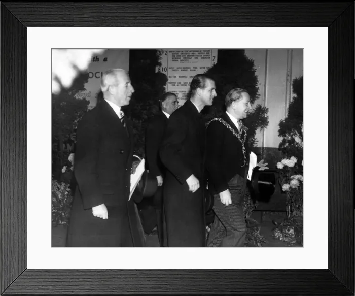 Framed Print : Prince Philip, The Duke of Edinburgh, visiting Fort Dunlop in Birmingham, West Midlands