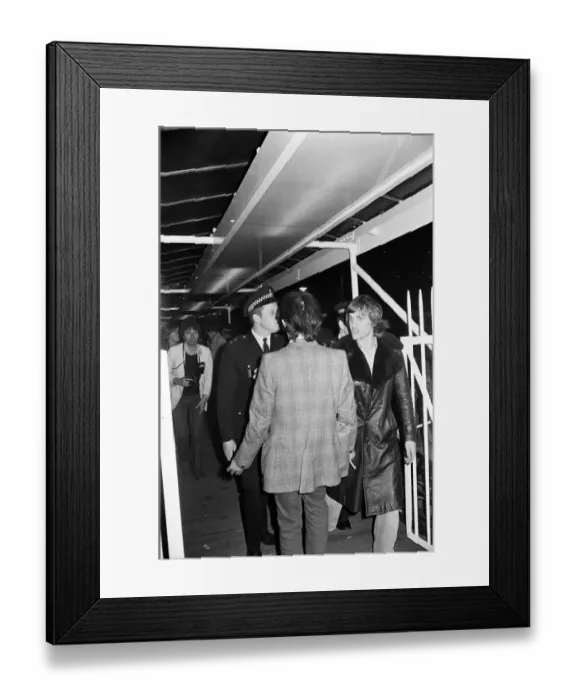 Framed Print : Sex Pistols Jubilee boat party on the Thames. Pictured, guests after the police forced Framed Print : Sex Pistols Jubilee boat party on the Thames. Pictured, guests after the police forced