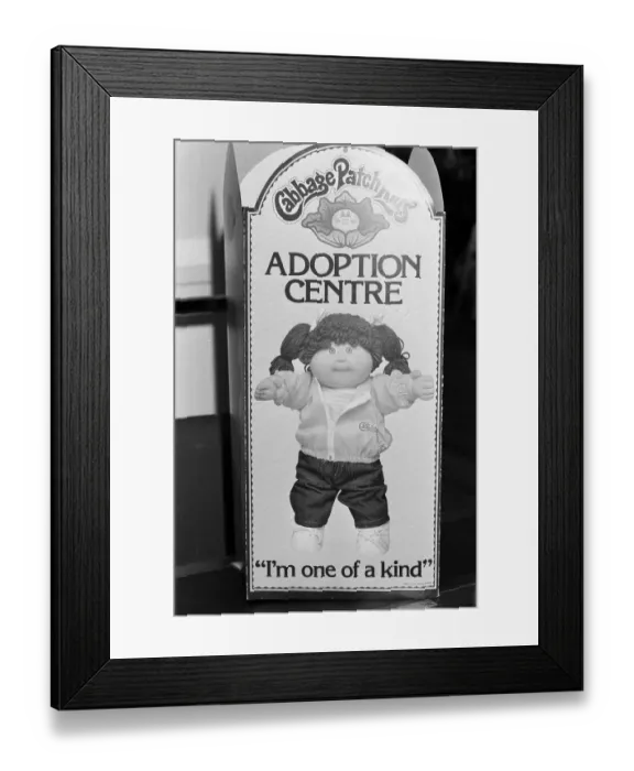 Framed Print : Cabbage Patch Dolls for sale in Harrods. 1st December 1983 Framed Print : Cabbage Patch Dolls for sale in Harrods. 1st December 1983