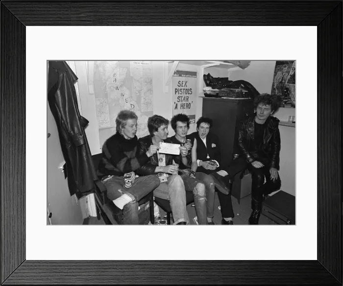 Framed Print : The punk band the Sex Pistols, who signed up last week with A & M Records have been fired
