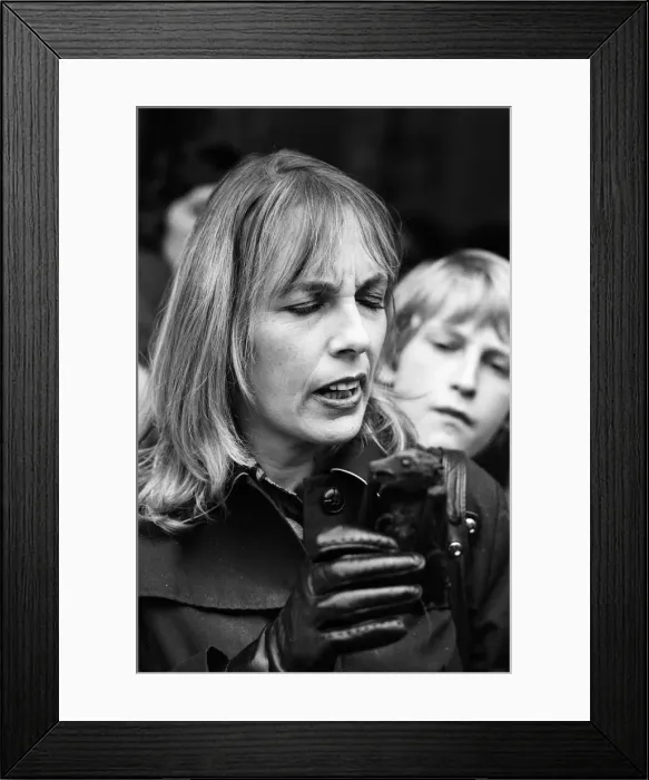 Framed Print : Thats Life'television star Esther Rantzen pictured asking passers-by to Framed Print : Thats Life'television star Esther Rantzen pictured asking passers-by to