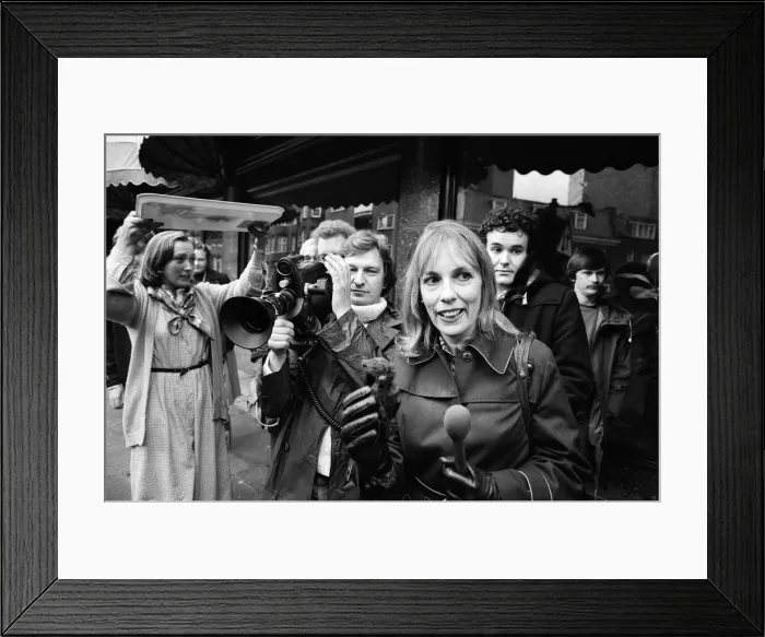 Framed Print : Thats Life'television star Esther Rantzen pictured asking passers-by to Framed Print : Thats Life'television star Esther Rantzen pictured asking passers-by to