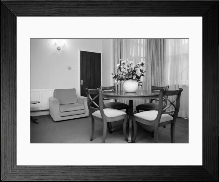 Framed Print : Interior view of a flat, showing the living room area. 29th October 1986 Framed Print : Interior view of a flat, showing the living room area. 29th October 1986