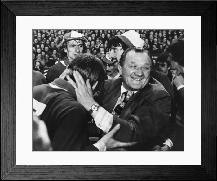 Framed Print : Liverpool manager Bob Paisley celebrates with Kenny Dalglish after clinching the title