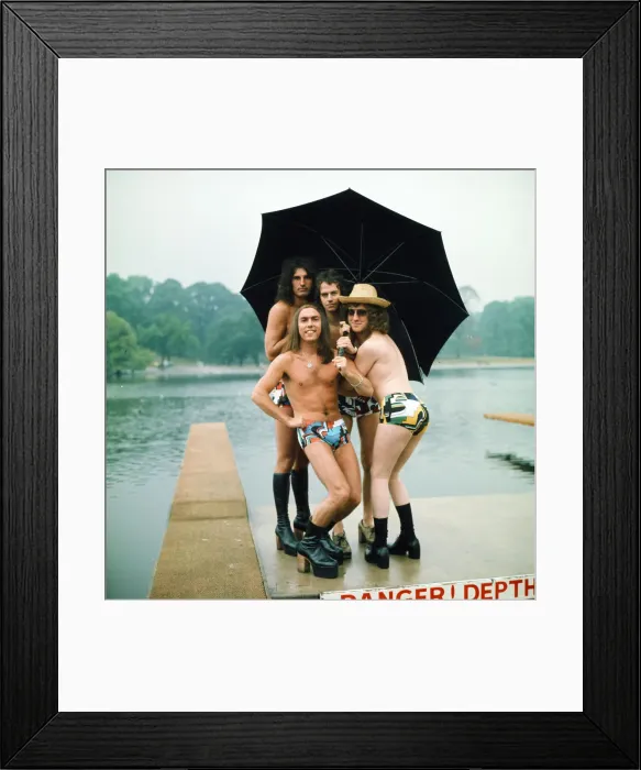 Framed Print : Slade (Don Powell, Dave Hill, Jim Lea and Noddy Holder) go for a swim at The Serpentine Framed Print : Slade (Don Powell, Dave Hill, Jim Lea and Noddy Holder) go for a swim at The Serpentine