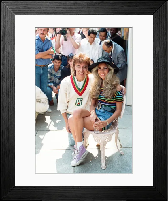 Framed Print : Bill Wyman and Mandy Smith at Sticky Fingers, Bills new restaurant in Kensington Framed Print : Bill Wyman and Mandy Smith at Sticky Fingers, Bills new restaurant in Kensington