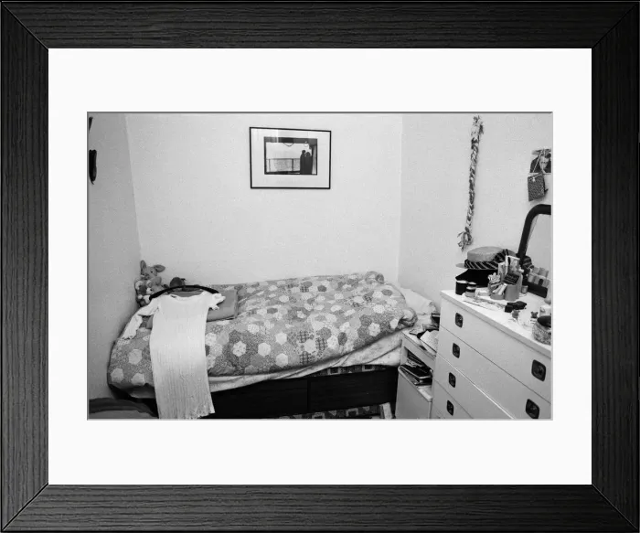 Framed Print : Interior views of accommodation in Clapham, London. Pictured, views of a bedroom Framed Print : Interior views of accommodation in Clapham, London. Pictured, views of a bedroom