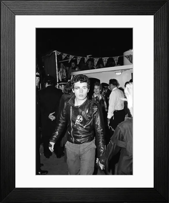 Framed Print : Sex Pistols Jubilee boat party on the Thames. Pictured, guests including Adam Ant Framed Print : Sex Pistols Jubilee boat party on the Thames. Pictured, guests including Adam Ant
