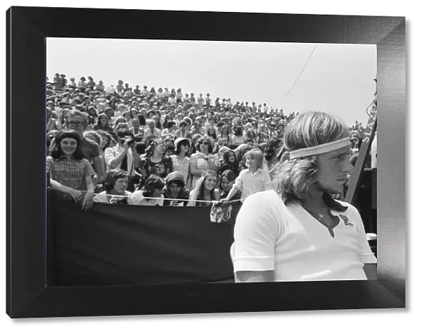 Wimbledon Tennis Championships. Bjorn Borg with the crowd behind him