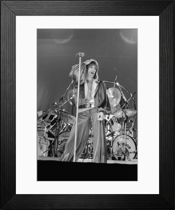 Framed Print : Rod Stewart performing on stage in Helsinki, Finland, during his European Tour 1976