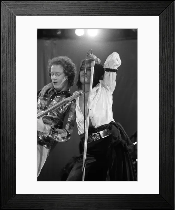 Framed Print : Rod Stewart performing on stage in Helsinki, Finland, during his European Tour 1976 Framed Print : Rod Stewart performing on stage in Helsinki, Finland, during his European Tour 1976