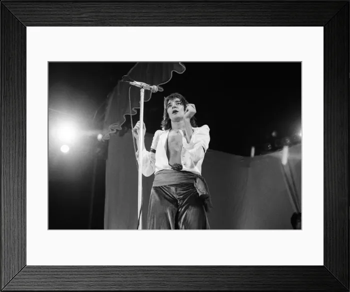 Framed Print : Rod Stewart performing on stage in Helsinki, Finland, during his European Tour 1976 Framed Print : Rod Stewart performing on stage in Helsinki, Finland, during his European Tour 1976