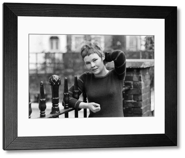 Framed Print : Actress Judi Dench at home. 17th November 1967 Framed Print : Actress Judi Dench at home. 17th November 1967