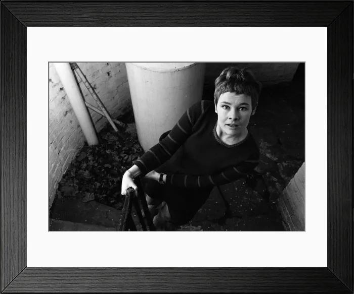 Framed Print : Actress Judi Dench at home. 17th November 1967 Framed Print : Actress Judi Dench at home. 17th November 1967