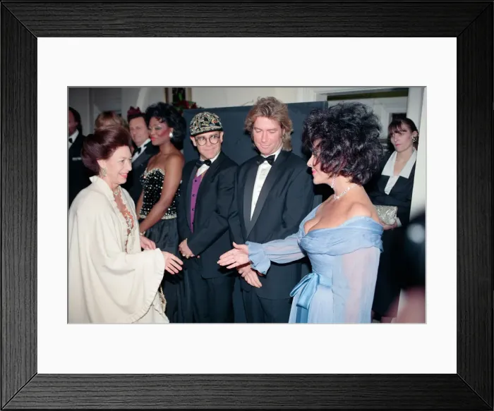 Framed Print : Princess Margaret meets Elizabeth Taylor at a gala dinner in aid of the AIDS Crisis Trust