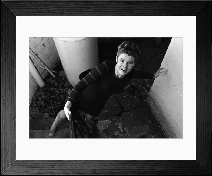 Framed Print : Actress Judi Dench at home. 17th November 1967 Framed Print : Actress Judi Dench at home. 17th November 1967