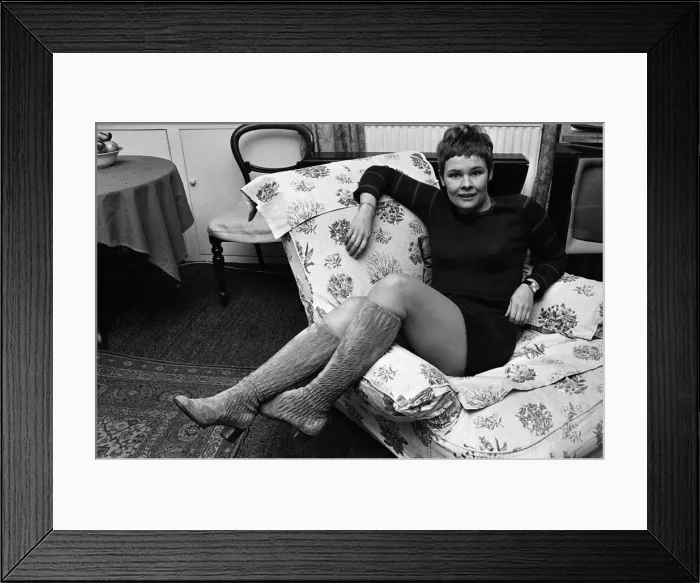 Framed Print : Actress Judi Dench at home. 17th November 1967 Framed Print : Actress Judi Dench at home. 17th November 1967