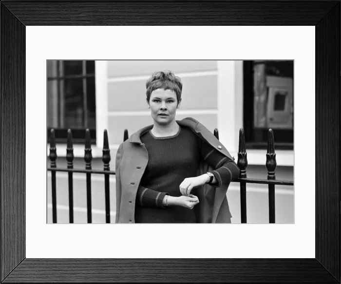 Framed Print : Actress Judi Dench at home. 17th November 1967 Framed Print : Actress Judi Dench at home. 17th November 1967