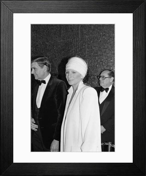 Framed Print : Barbra Streisand attends the Royal Charity Premiere of Yentl at the Leicester Square Framed Print : Barbra Streisand attends the Royal Charity Premiere of Yentl at the Leicester Square