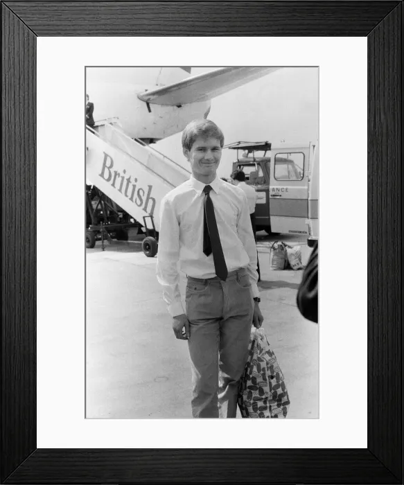 Framed Print : Sub Lieutenant Ian Soapy'Watson arrives at Gatwick airport Framed Print : Sub Lieutenant Ian Soapy'Watson arrives at Gatwick airport