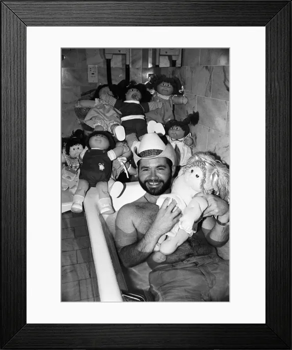 Framed Print : The European Tour of Xavier Roberts is in full swing! He is the creator of the Cabbage
