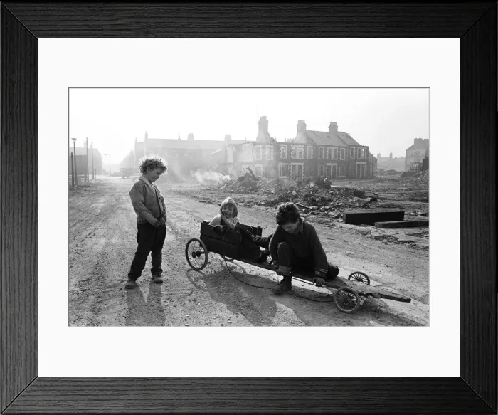 Framed Print : Cannon Street scenes, Middlesbrough. 1972 Framed Print : Cannon Street scenes, Middlesbrough. 1972