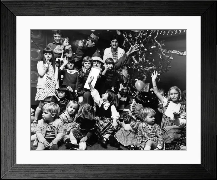 Framed Print : Liverpool players Left to right: Phil Neal, Emlyn Hughes Framed Print : Liverpool players Left to right: Phil Neal, Emlyn Hughes