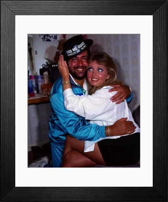 Framed Print : Linda Nolan with her husband Brian Hudson June 1988