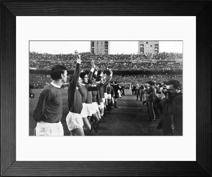 Framed Print : European Cup semi final Second Leg match at the Santiago Bernabeu Stadium, Madrid Framed Print : European Cup semi final Second Leg match at the Santiago Bernabeu Stadium, Madrid